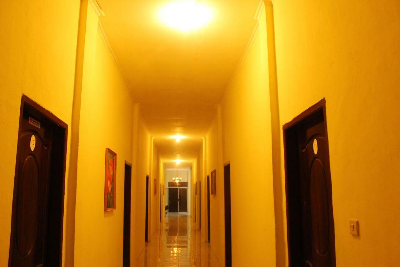 Hotel Mathilda Maumere Εξωτερικό φωτογραφία